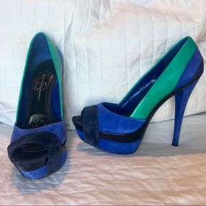 Jessica Simpson platform high heels